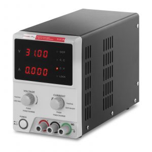 Laboratóriumi szabályozású tápegység, 0-30 V - 0-5 A DC - USB kábel Az S-LS-29 biztosítja az elektromos áram megfelelő áramellátását a megfelelő paraméterekkel.