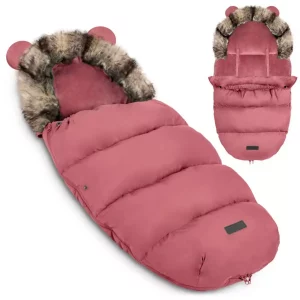 Gyermek téli babakocsi táska szőrmével - sötét rózsaszín minden körülmények között jól működik, miközben biztosítja a kényelmet és a biztonságérzetet.