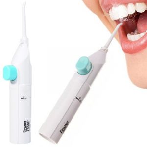 A fehér szájzuhany egy olyan eszköz, amely rendkívül hasznos a mindennapi szájhigiéniában. Nem igényel áramot.