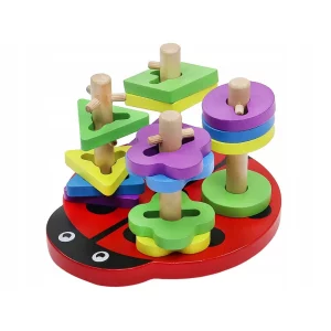 Fa betétes katicabogár - 16 kocka - a játék kiválóan edzi a kicsik kezét és segíti motorikus képességeik fejlesztését.