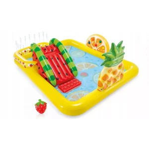 Fruit Fruit Pool - Intex | A 244 x 211 cm-es gyerekmedence, csúszdák és egyéb felszerelések, például ananász és narancssárga fal található.