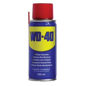 Univerzális spray WD-40 100ml - megállítja a nyikorgást, kiszorítja a nedvességet a fémfelületekről, feloldja és eltávolítja a régi kenőanyagokat.