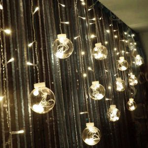 LED karácsonyi világítás - fényfüggöny 4m 108 LED - házak, lakások díszítésére, sőt karácsonyi fotók gyönyörű hátterének kialakítására is.