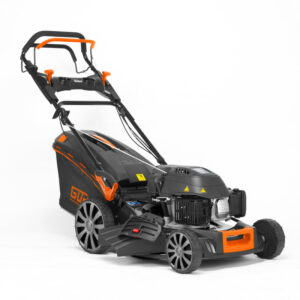 Benzinmotoros fűnyíró High Wheeler 480-139, 2,6 kW | Güde egy nagy teljesítményű kerti gép, amelyet akár 1300 m²-es gyepfelületek hatékony nyírására terveztek.