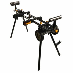 A 150 kg-os | KD11873 fűrészállvány kiváló megoldás barkácsolók és szakemberek számára, akik stabil munkahelyet keresnek egy szögfűrészhez.